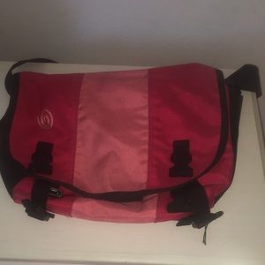 Timbuk2 medium crossbody bag